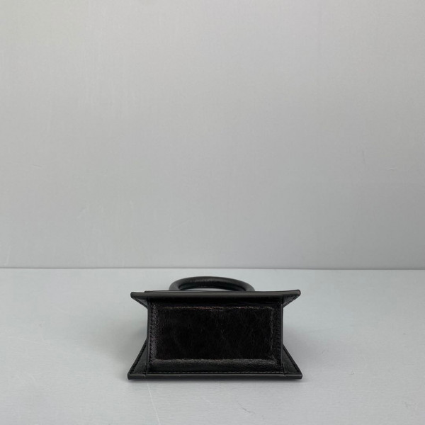 JACQUEMUS Le Chiquito Mini Bag