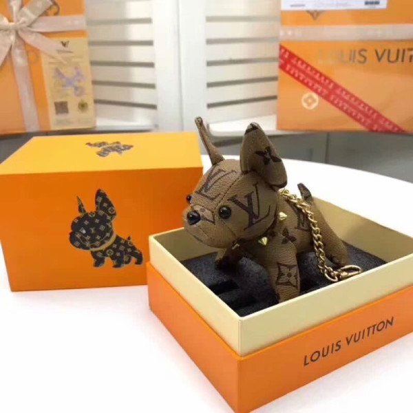 l0*is V*t0n kaey chain