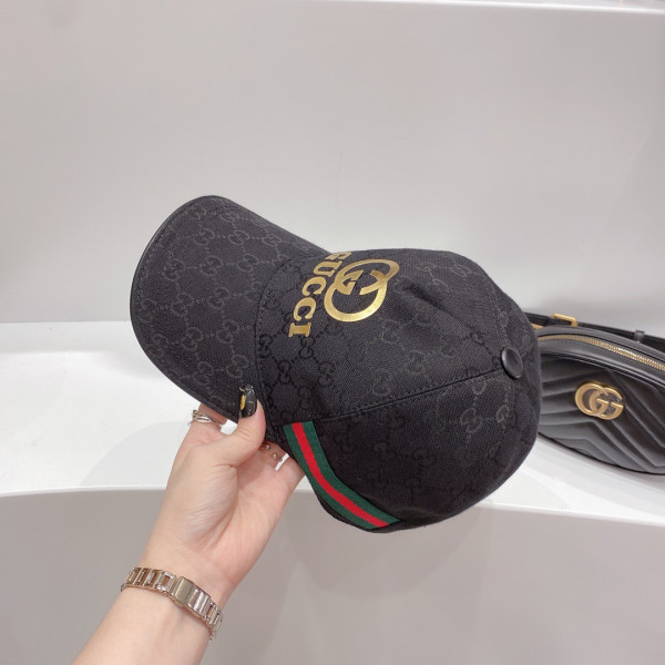 G*u*i hat
