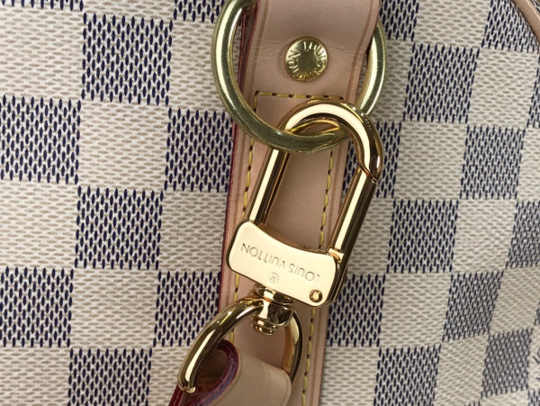 l0*is V*t0n keepall bandouliÈre 55