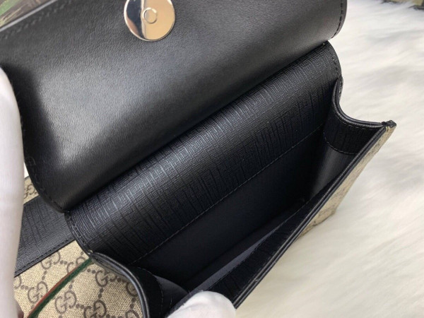 G*u*i gg belt bag