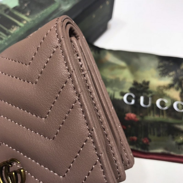 G*u*i gg marmont card case wallet