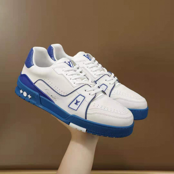 l0*is V*t0n trainer sneaker