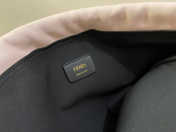 F**di pack medium pouch