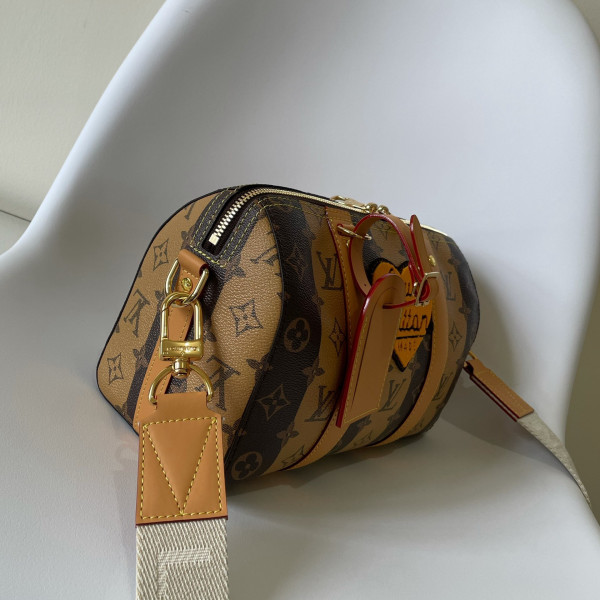 l0*is V*t0n city keepall
