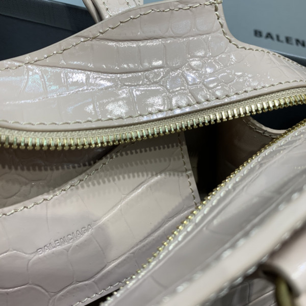 Ba*len*cia*ga neo classic mini top handle bag