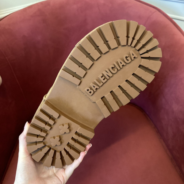 Ba*len*cia*ga alaska faux-fur low boots