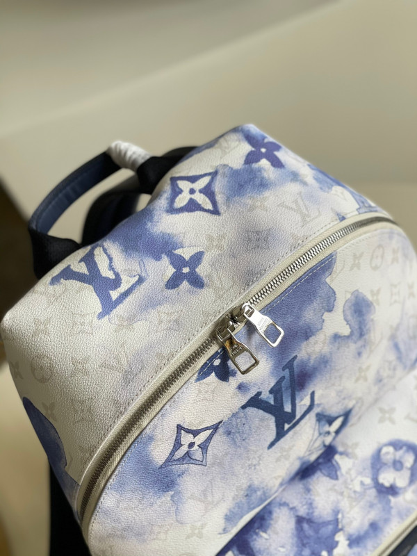 l0*is V*t0n discovery backpack