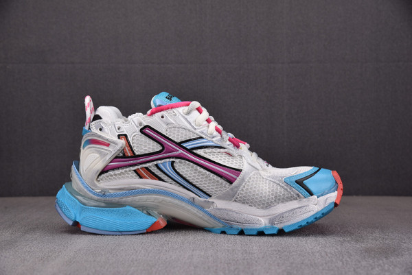 Ba*len*cia*ga runner