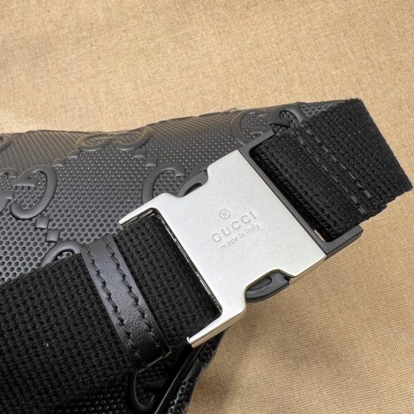 G*u*i gg embossed belt bag