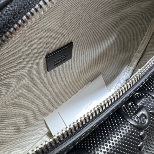 G*u*i gg embossed belt bag
