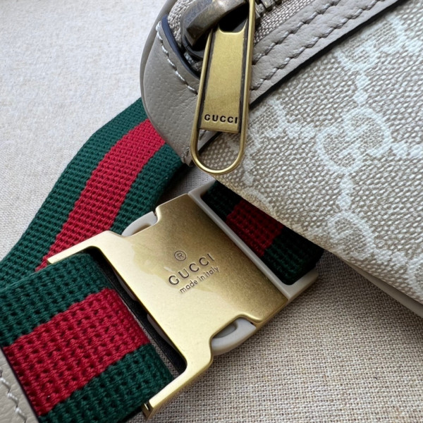 G*u*i belt bag with interlocking g