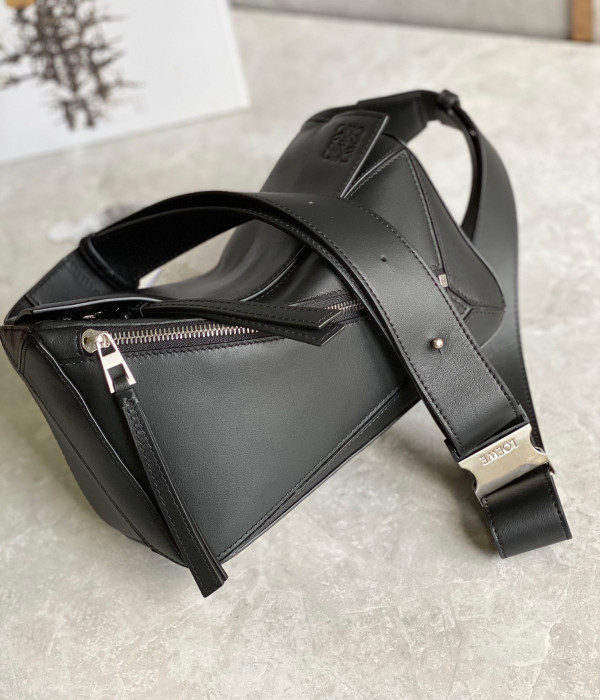 Lowee Small Puzzle Bag-24*16*10.5cm