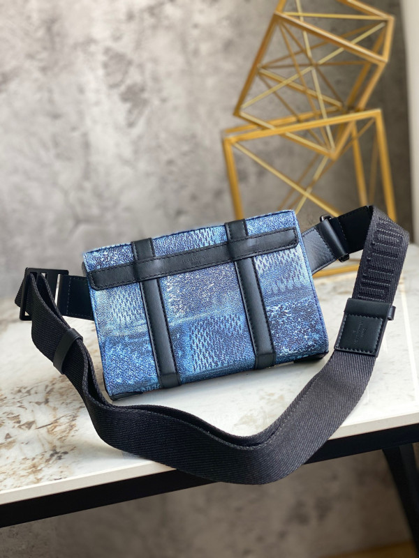 l0*is V*t0n trunk slingbag