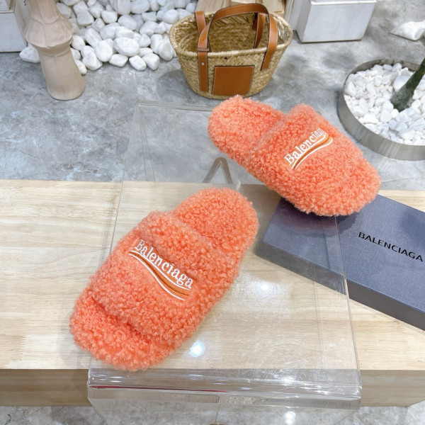 Ba*len*cia*ga sandals