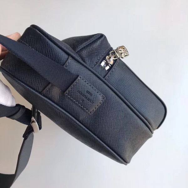 l0*is V*t0n outdoor messenger pm