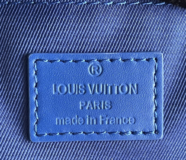 l0*is V*t0n s lock messenger