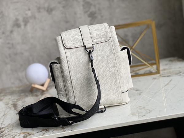 l0*is V*t0n christopher xs