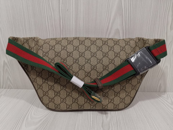 G*u*i courrier gg belt bag