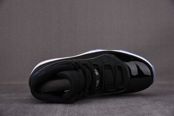 AIR JORDAN 11 RETRO "SPACE JAM 2016 RELEASE" 378037-003