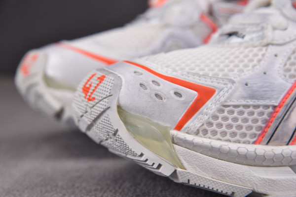 Ba*len*cia*ga runner