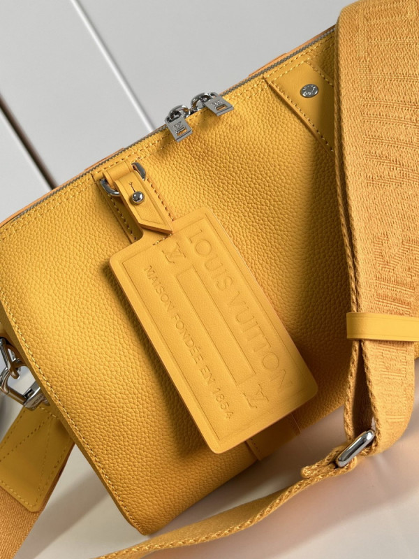 l0*is V*t0n city keepall