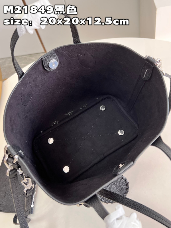 l0*is V*t0n blossom pm