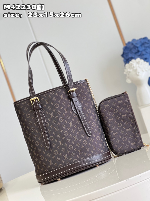 l0*is V*t0n nano bucket