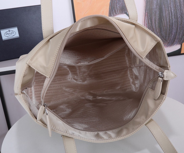 Pra*a re-nylon tote bag