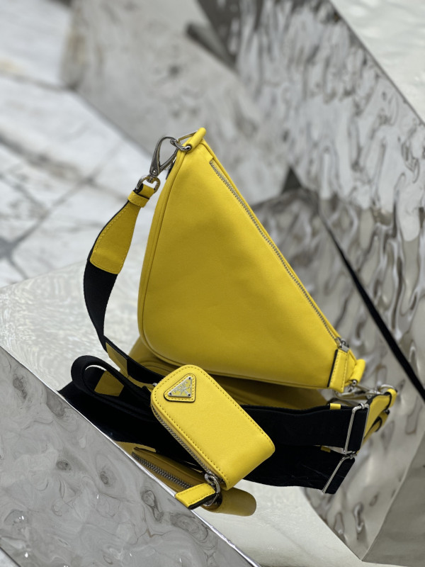 Pra*a triangle bag