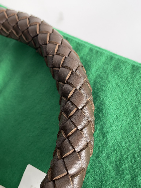 bo*te*ga Ve*ne*ta small andiamo