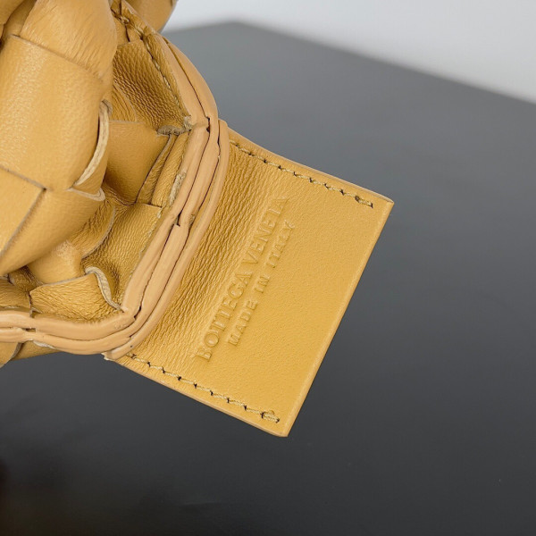 bo*te*ga Ve*ne*ta  mini sardine top handle bag