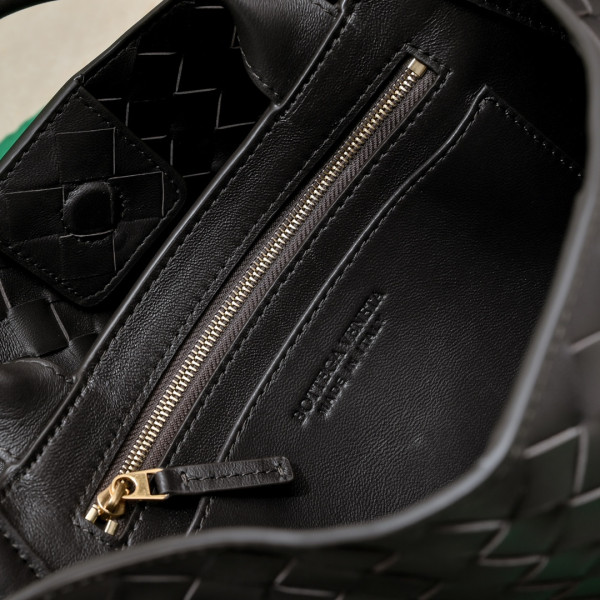 bo*te*ga Ve*ne*ta small east-west andiamo-29*10*18cm