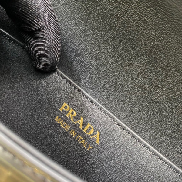 Pra*a patent bag-20.5*10.5*4cm