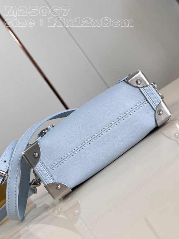 l0*is V*t0n side trunk pm-18*12.5*8cm
