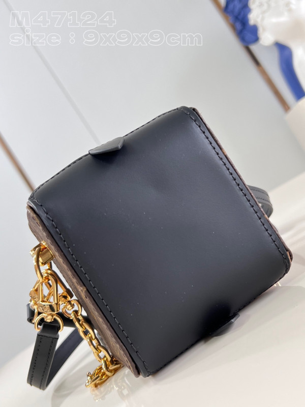 l0*is V*t0n dice bag-9.5*9.5*9.5cm