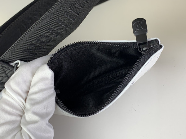 l0*is V*t0n nano alpha-24*16*8 cm