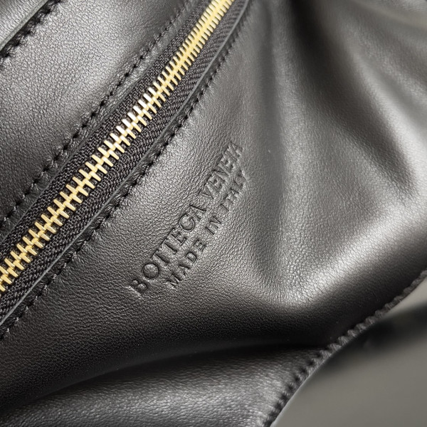 bo*te*ga Ve*ne*ta cassette-23*15*5cm