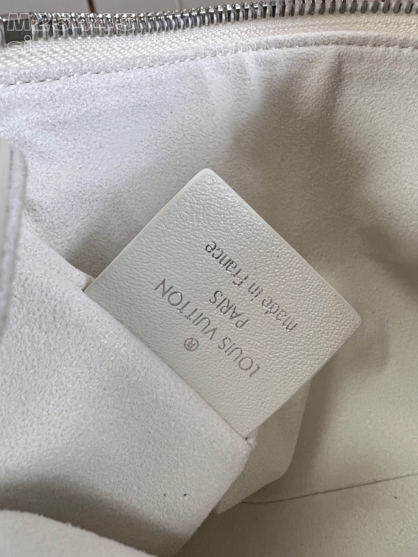 l0*is V*t0n slim trunk-23*12*4cm