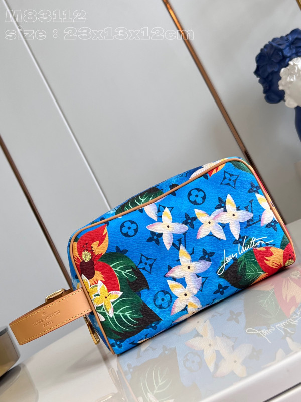 l0*is V*t0n locker dopp kit bag-23*13*12cm