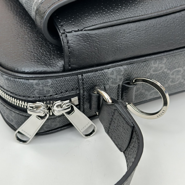 G*u*i small gg crossbody bag with tag