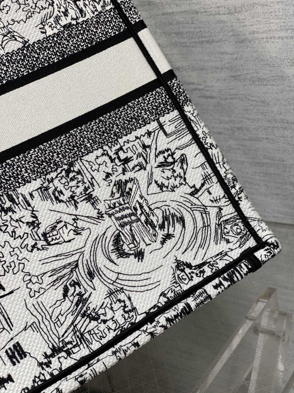 Large Diro Book Tote-42*35*18.5cm