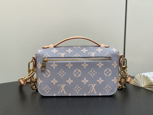l0*is V*t0n pochette metis east west