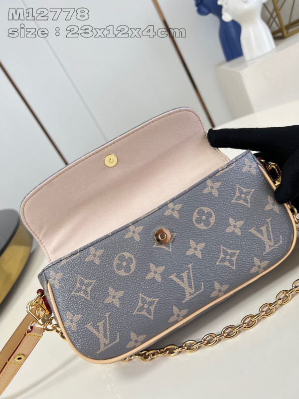 l0*is V*t0n wallet on chain ivy-23.5*12*4.3cm