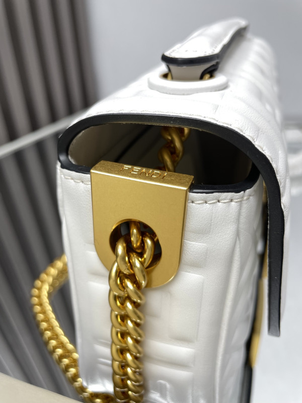 F**di baguette 397b98-24x14x7cm