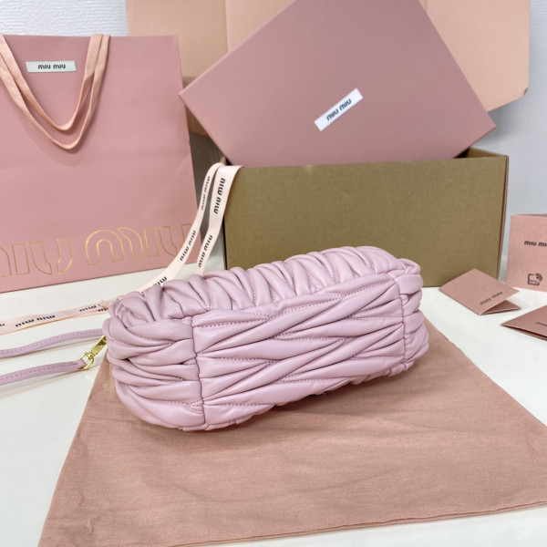 M*um*u wander matelassé nappa leather hobo bag