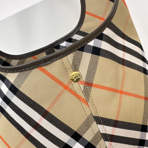 B**rry small check shoulder bag