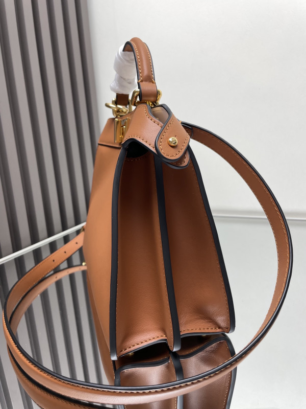 F**di peekaboo iseeu small-27x21x11cm