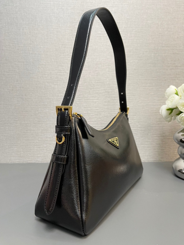 Pra*a aimée medium shoulder bag