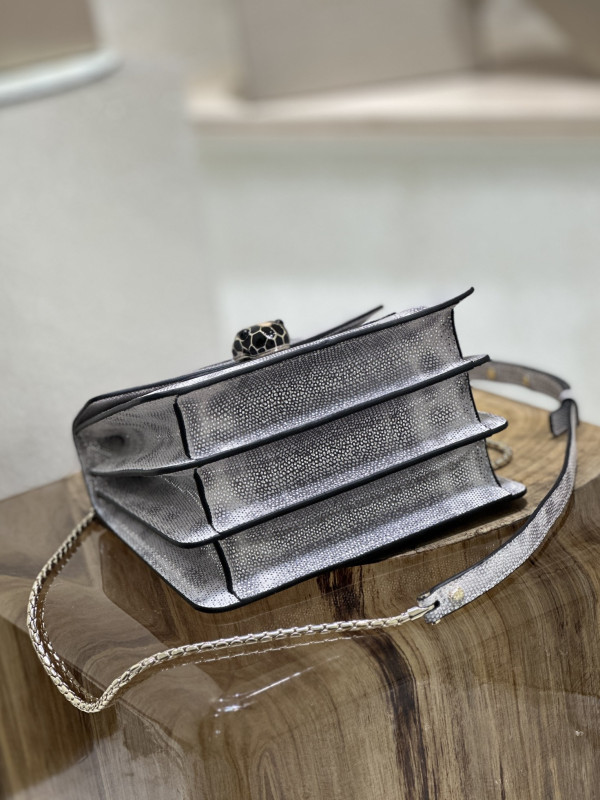 B*l*ai serpenti forever top handle-18cm